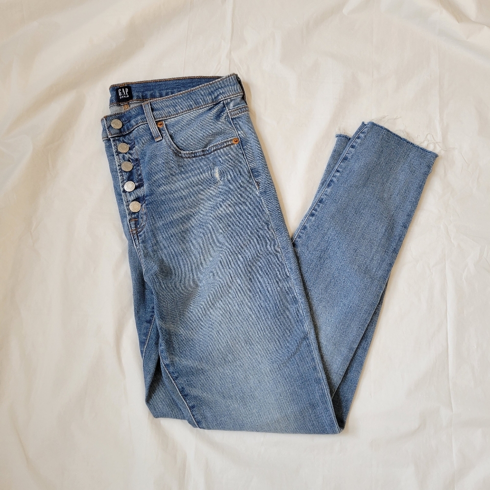 Gap True Skinny High Rise Jeans Women's Size 31 Button Front Distressed Raw Hem